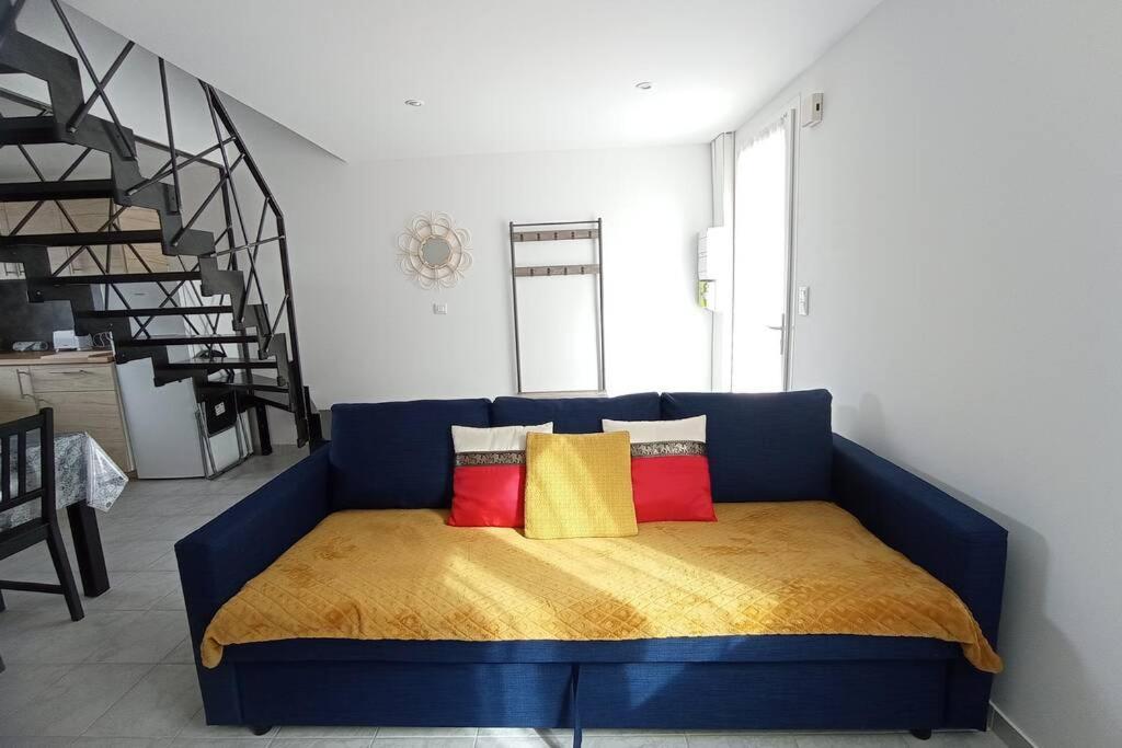 Appartement Neuf Tout Confort Aubenas Bagian luar foto