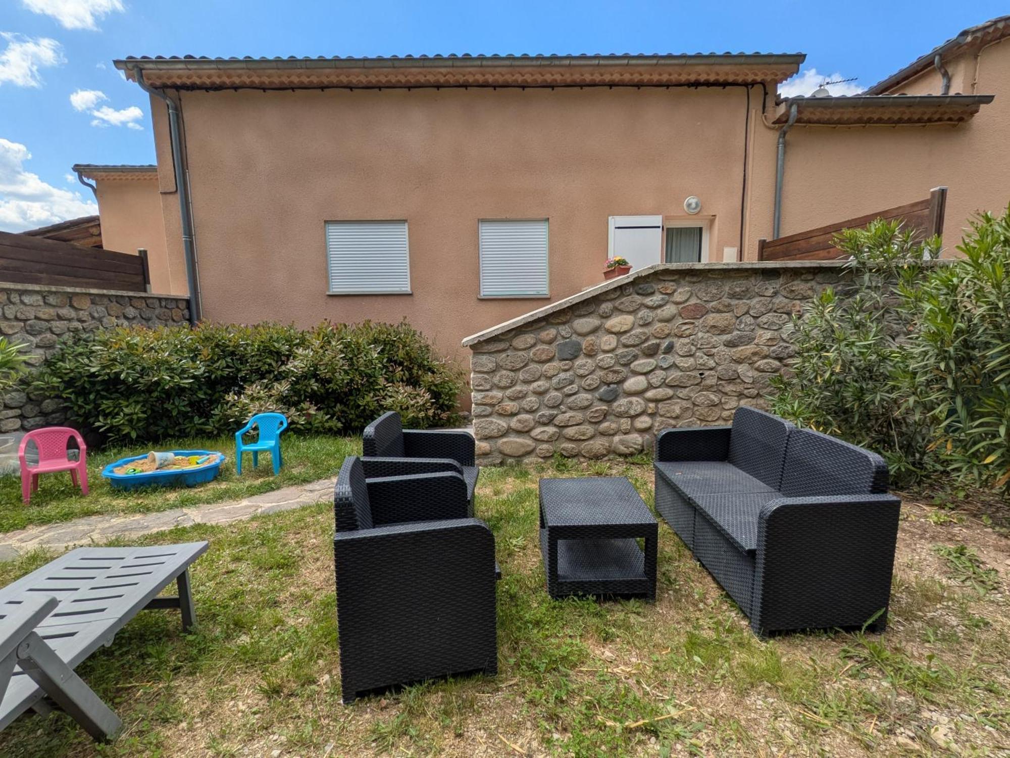 Appartement Neuf Tout Confort Aubenas Bagian luar foto